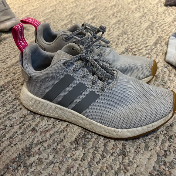 Women’s Adidas NMD - Picture 2 of 3